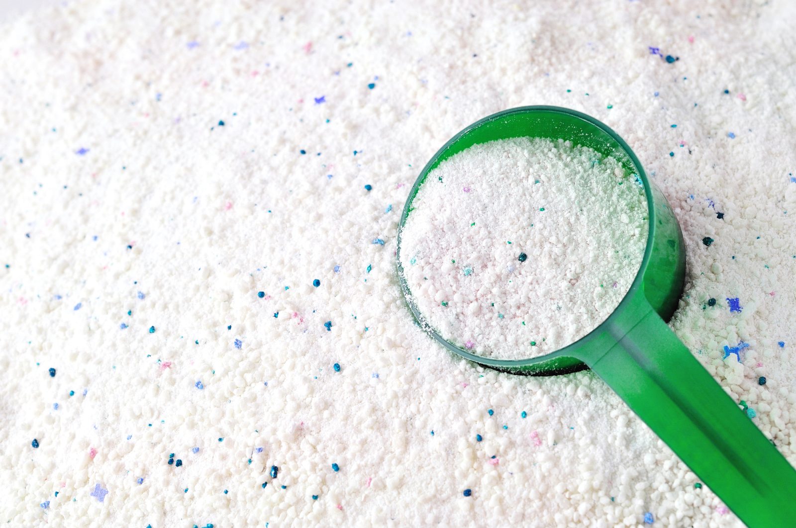 Detergent je zelo lepo odstranil vso umazanijo